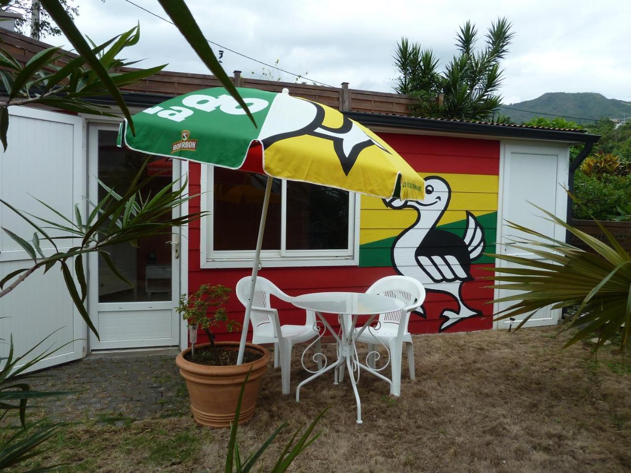 Maison Joss studio proche aéroport Sainte-Clotilde Extérieur photo